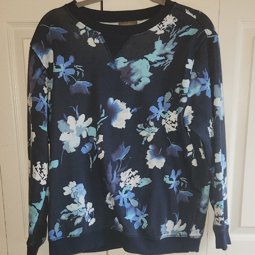 Style&Co Sweatshirt. Sz. OX
